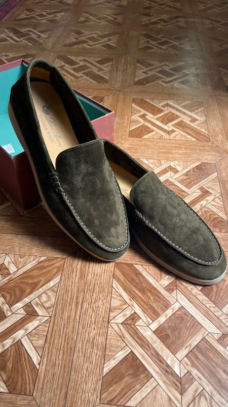 Loro Piana лоферы цветом хаки 43  |почти Новые