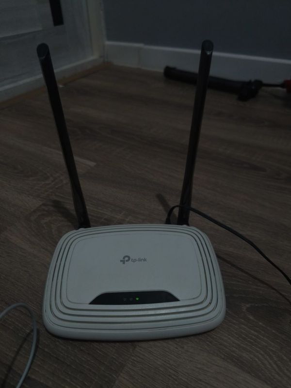 Продаю Wi-fi роутер Продаю Wi-fi роутер
