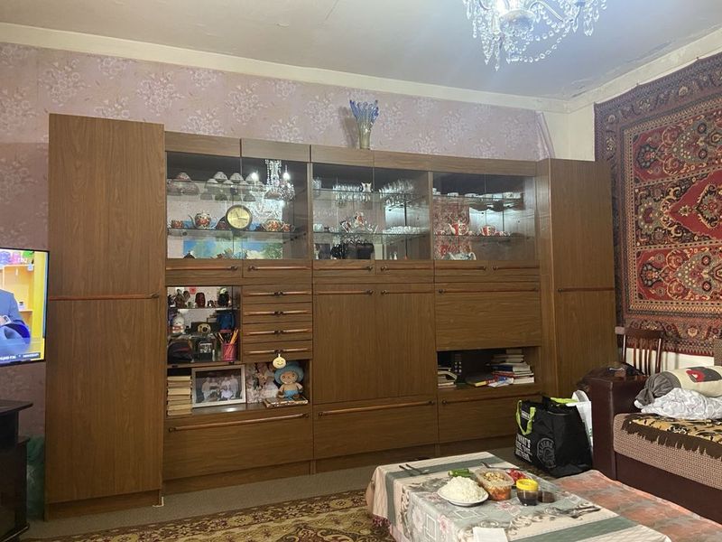 Продам Сервант, стенка про-во Беларуссия Продам Сервант, стенка про-во Беларуссия