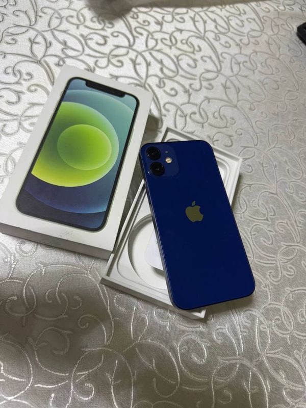 Iphone 12 mini. Iphone 12 mini.