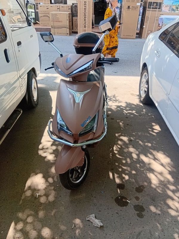 Vasat motor skuter Vasat motor skuter