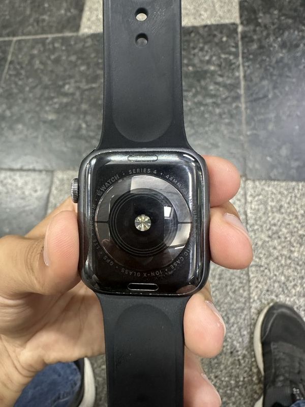 apple watch 4 44mm simkartali apple watch 4 44mm simkartali