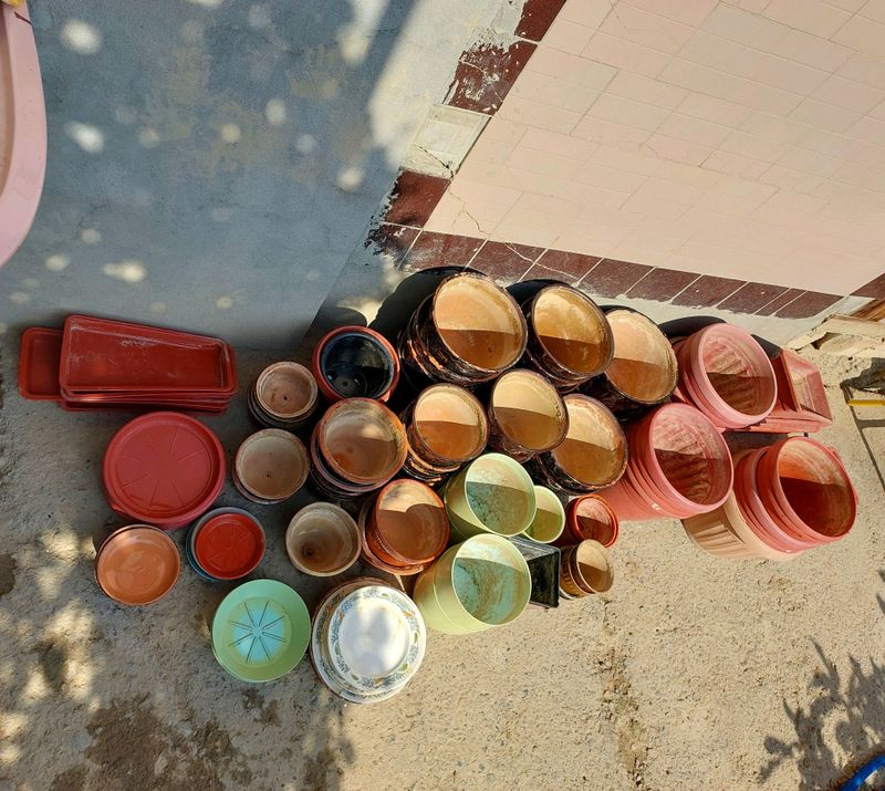 Sopol va plastmassa tuvakla sotiladi Sopol va plastmassa tuvakla sotiladi