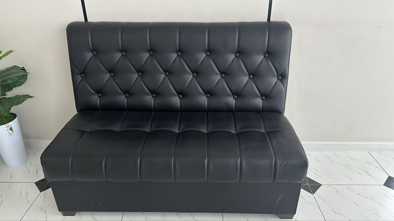 Kojali divan kreslo sotiladi 87 dollar razmeri 2.20