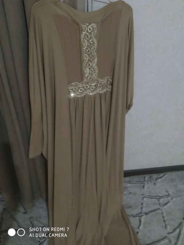 Abaya kuylak 2 marta kiyilgatoza saqlangan 180.min Abaya kuylak 2 marta kiyilgatoza saqlangan 180.min