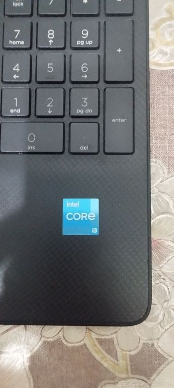 Hp nootbook sotiladi core i3 11 pakaleniya