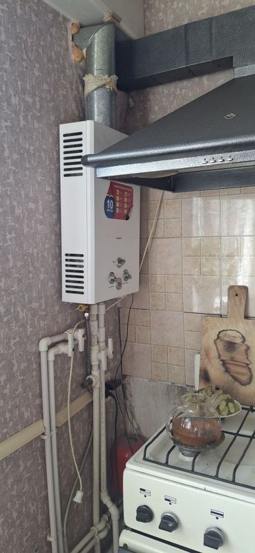Продаётся газ колонка