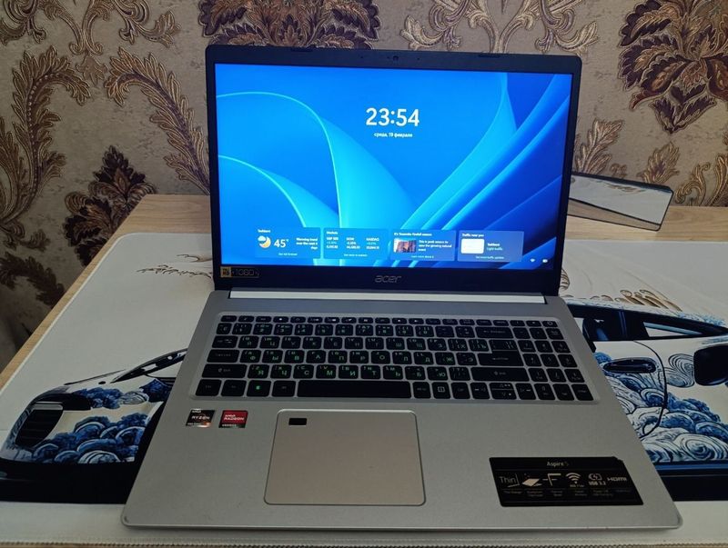 Ноутбук acer aspire 5