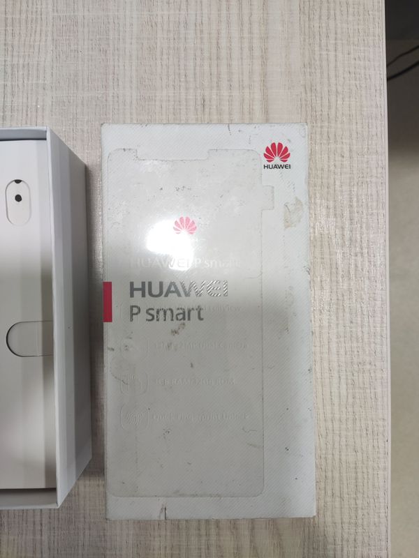 Huawei p Smart 32/3 ishlatilgan . Ekran ketgan