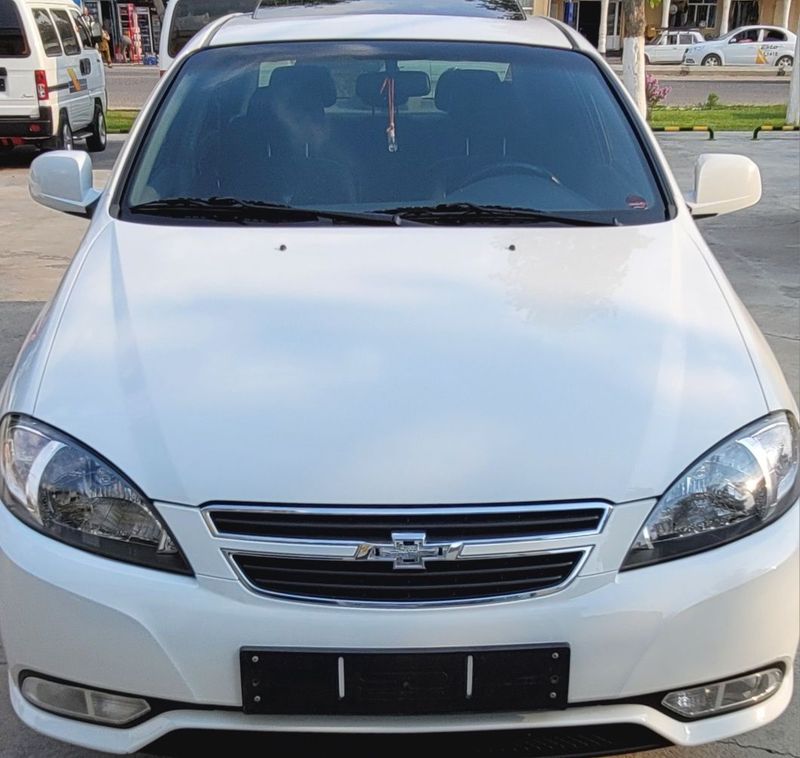 Chevrolet Gentra, 3 pozitsiya Chevrolet Gentra, 3 pozitsiya