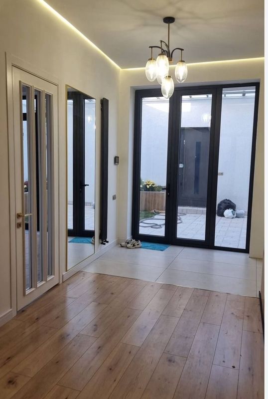 Продается дом 5 комнат, ор-р: Циолковский, 400 м²
