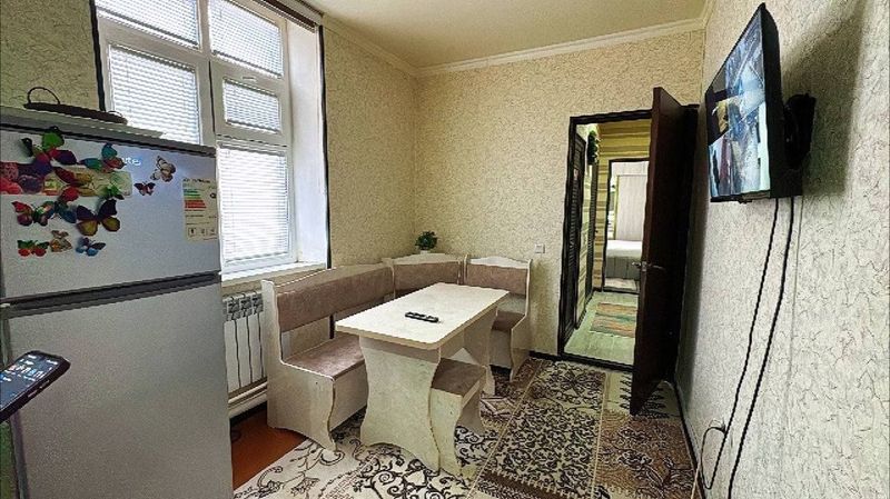 Chirchiq shahrida Ijaraga kvartira beriladi.Navoi 2 xona lux 2-etaj Chirchiq shahrida Ijaraga kvartira beriladi.Navoi 2 xona lux 2-etaj