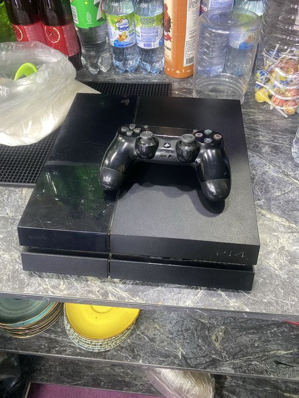 Playtation 4 Slim Playtation 4 Slim