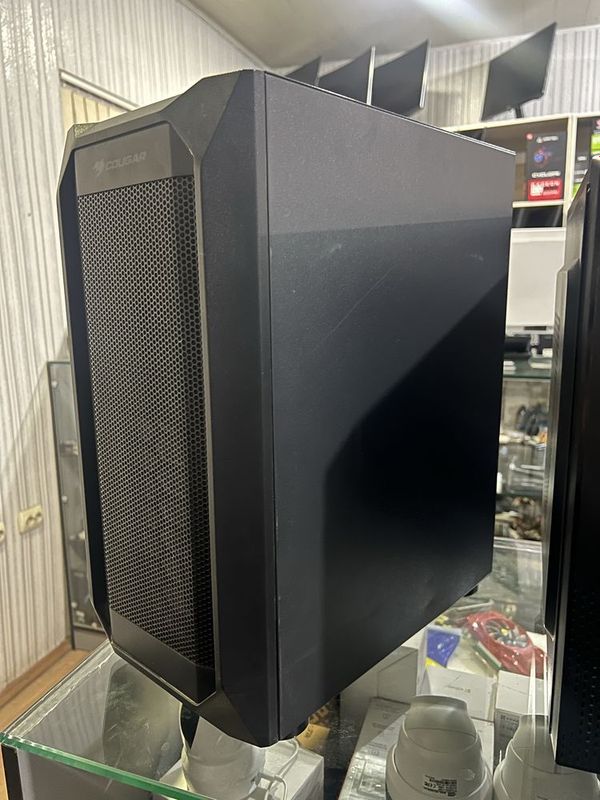 Cougar case sotiladi