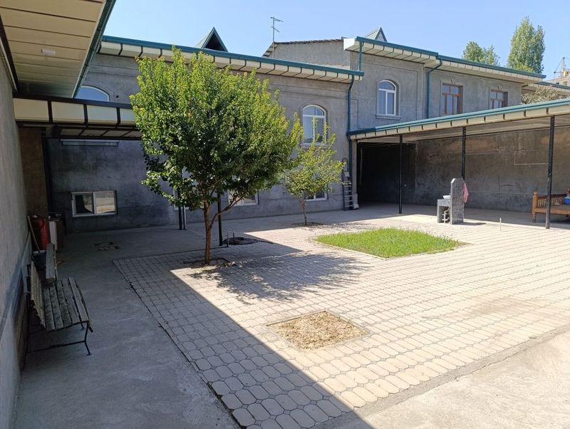 Сергели Узгариш Юкори дархонда 6 сот.