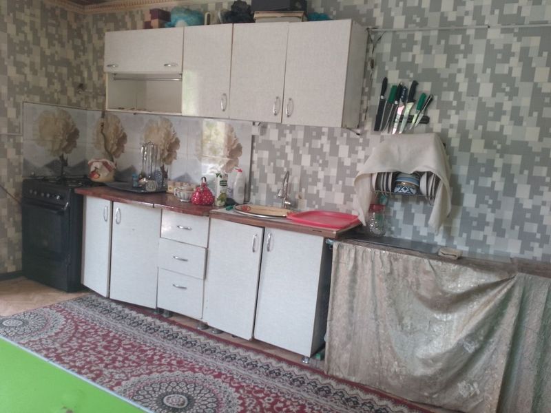 Срочно ховли сотилади Срочно ховли сотилади