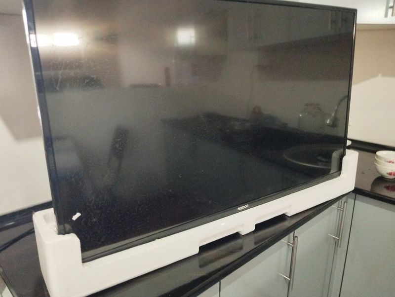 Televizor satiladi 43