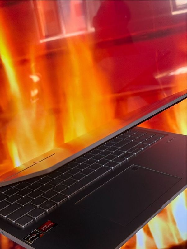 ASUS Vivobook M1605YA