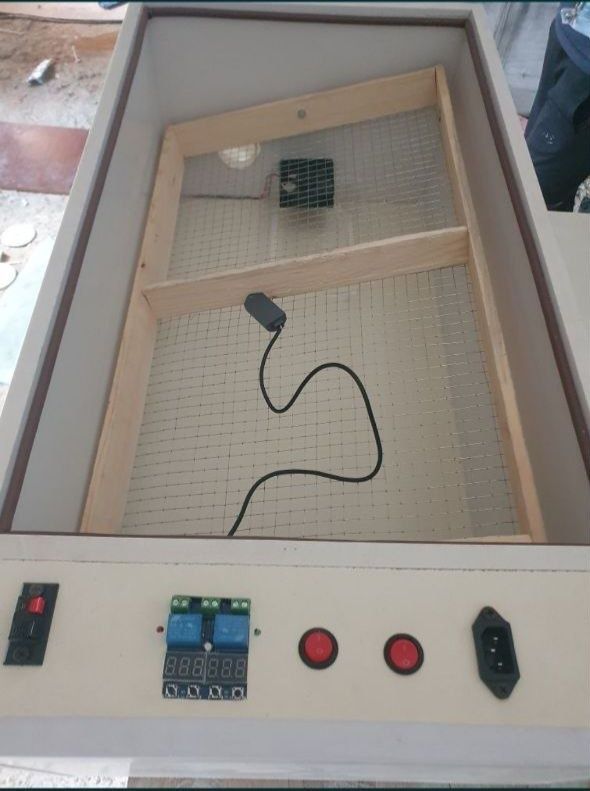 Inkubator sotiladi xolati zur 100 talik 100 % avtomat