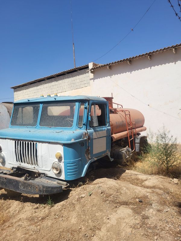 Gaz 66 Benzavoz sotiladi. Gaz 66 Benzavoz sotiladi.