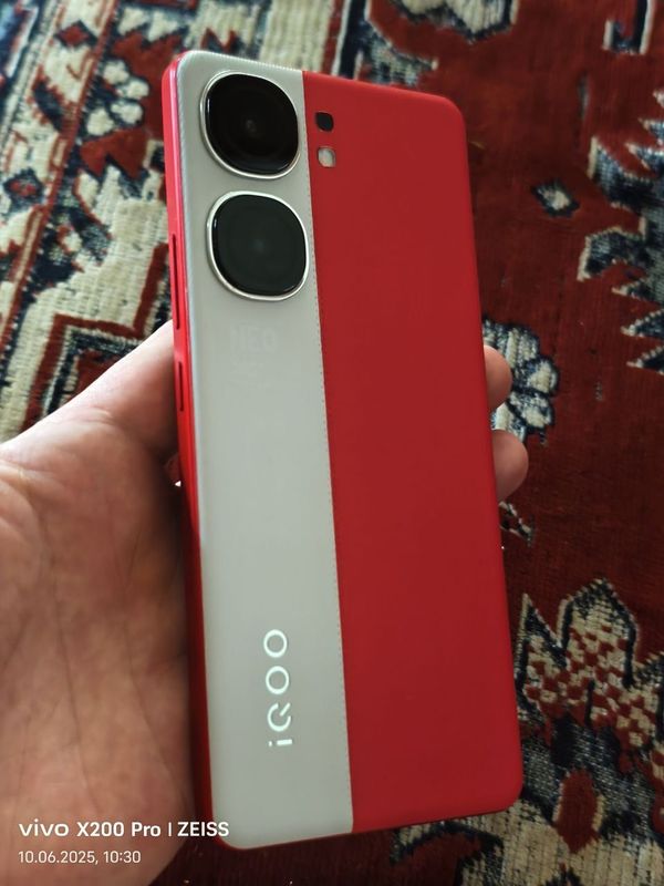 Обмен iqoo neo 9 Обмен iqoo neo 9
