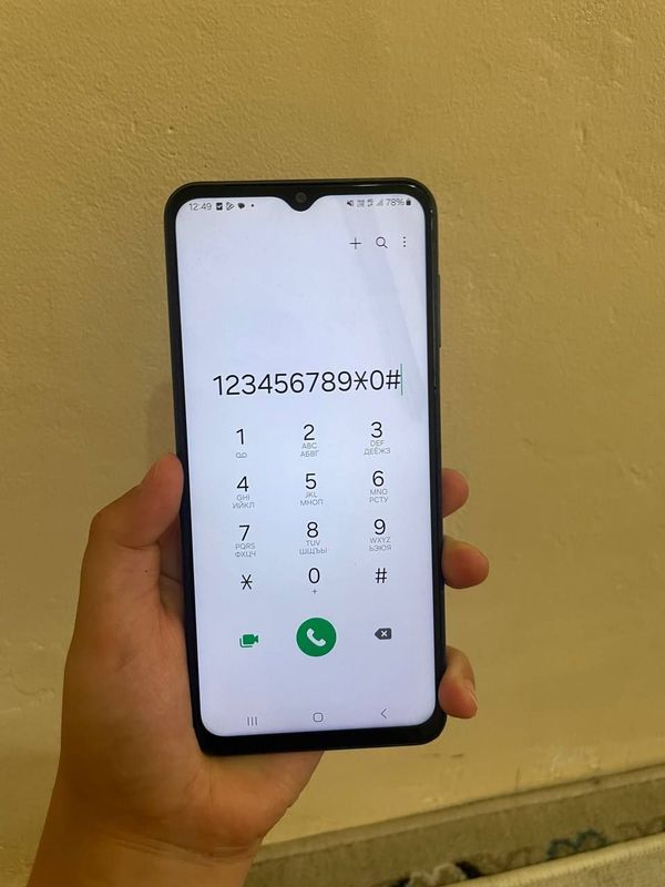 Samsung A13 Holati yahshi Hotirasi 128 talik Karobka bor
