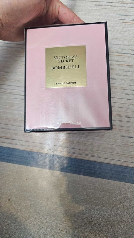 Духи от Victoria's secret Духи от Victoria's secret