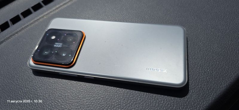 Xiaomi 14 pro titan Xiaomi 14 pro titan