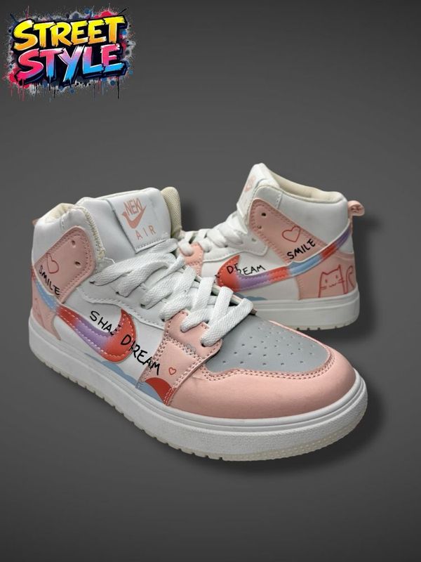 Кроссовки для девочек Nike Jordan Кроссовки для девочек Nike Jordan