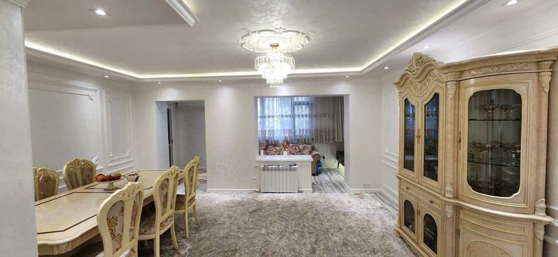 Паркентский ул.Ген Петрова 77-сер 5-комн 3/4 100 м² евроремонт меб/тех