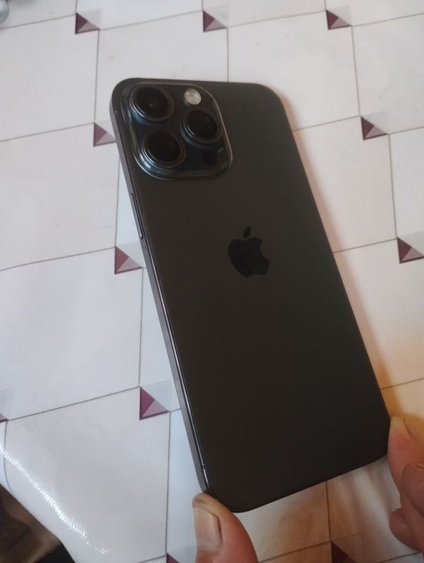 Iphone 15 Pro Max lux Dubai 1:1 Iphone 15 Pro Max lux Dubai 1:1
