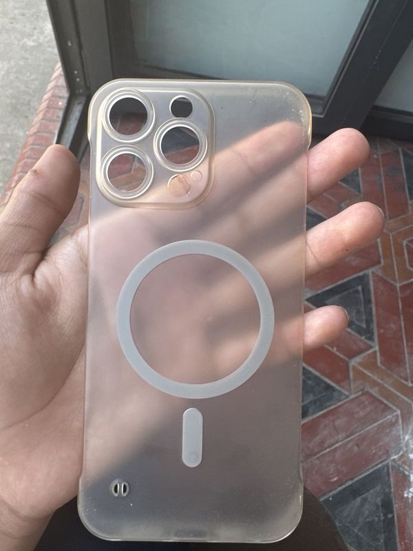 Iphone 15pro max uchun chehol Iphone 15pro max uchun chehol