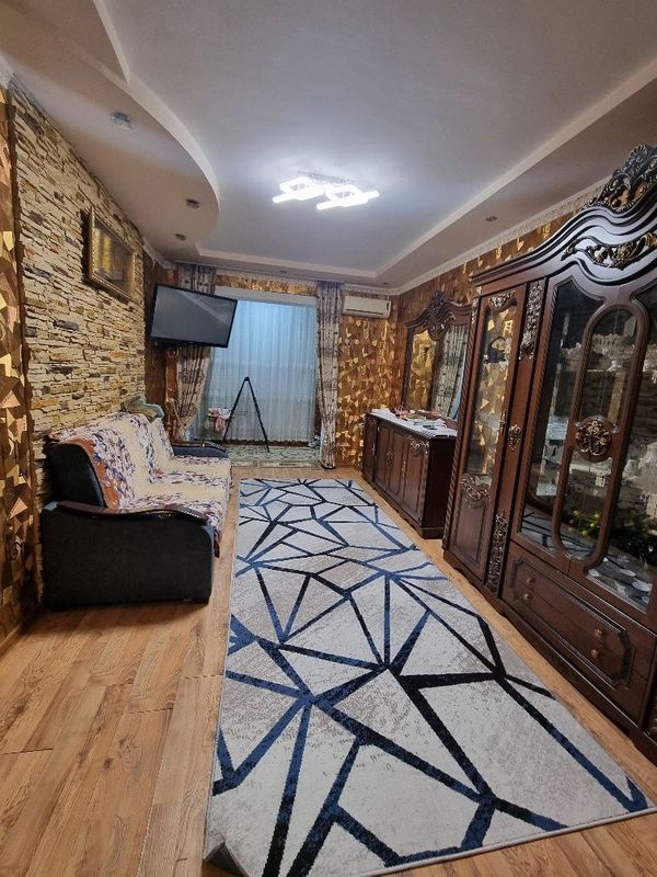 3/1/4 ТТЗ-2 m-clinik, 248-школа.Балкон 1.5×6.Не торец. 68м².С ремонтом 3/1/4 ТТЗ-2 m-clinik, 248-школа.Балкон 1.5×6.Не торец. 68м².С ремонтом