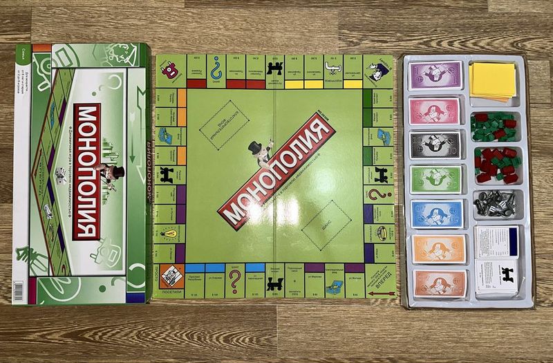 Настольная игра Монополия Настольная игра Монополия
