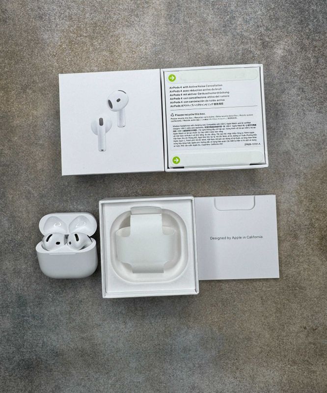 AirPods 4 Anc Оргинал 100% Идеал Состояния Полни Комплект ИЗ США AirPods 4 Anc Оргинал 100% Идеал Состояния Полни Комплект ИЗ США