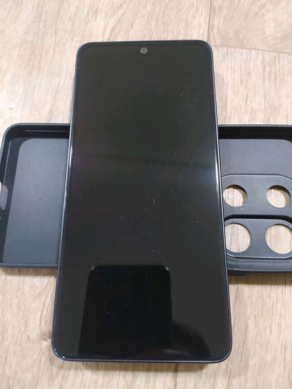 Redmi not 13 sotiladi Redmi not 13 sotiladi