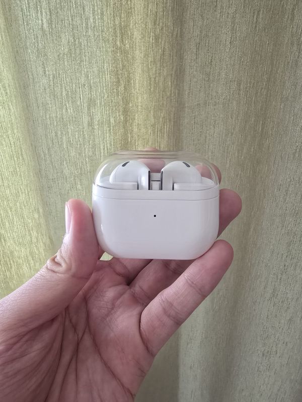 Продаю Б/У наушники Samsung Buds 3 Продаю Б/У наушники Samsung Buds 3