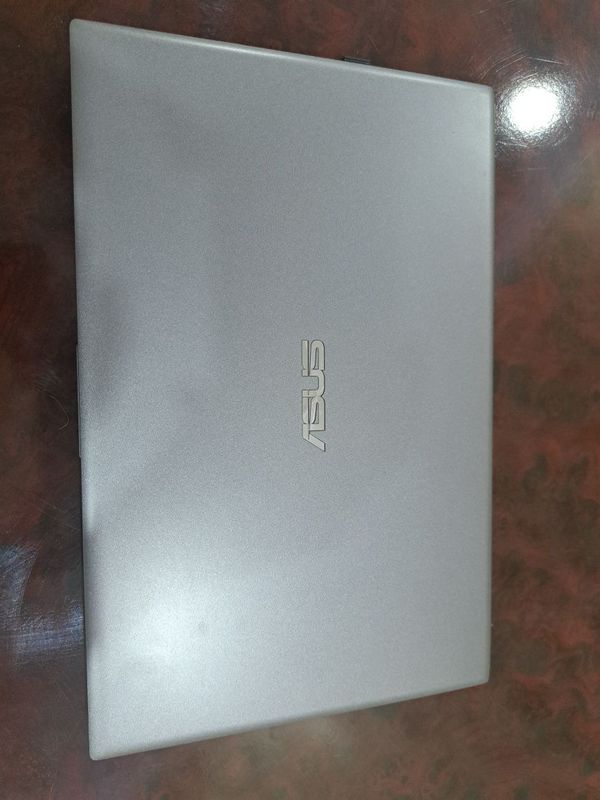 Asus VivoBook 14 ноутбук