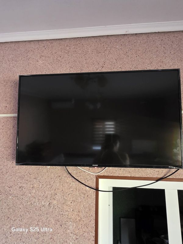 Televizor sotiladi Televizor sotiladi