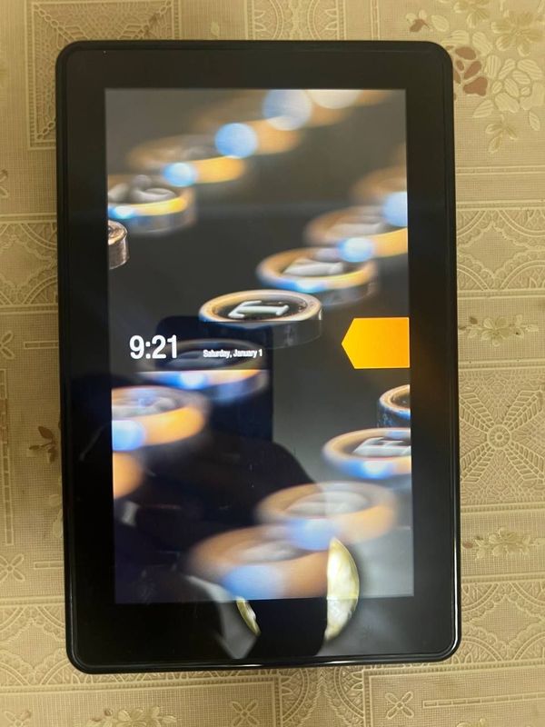 Продам электронную книгу Amazon Kindle Продам электронную книгу Amazon Kindle