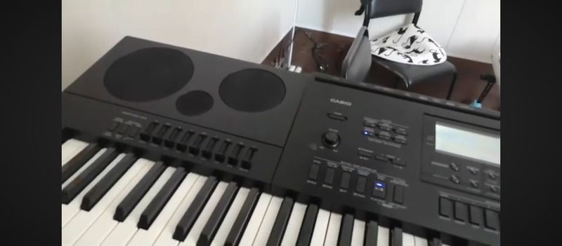 Sentizator Casio WK 7600 sotiladi