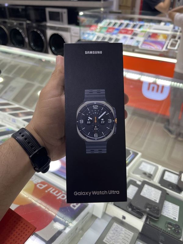 Samsung Galaxy Watch Ultra 7 Titanium Silver NEW! Samsung Galaxy Watch Ultra 7 Titanium Silver NEW!