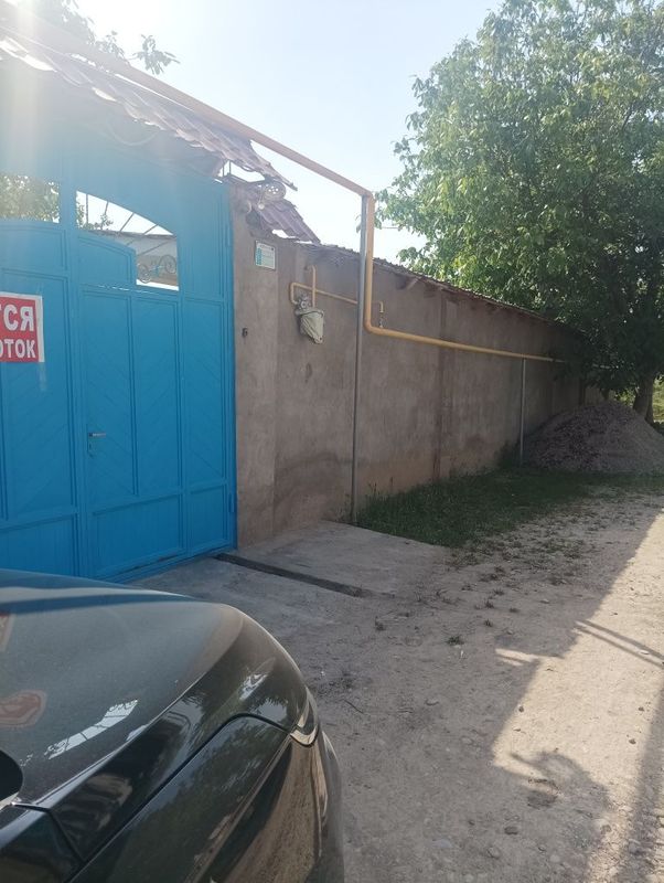 Продается дача в дачном поселке 6 соток в Кибрайском районе . Продается дача в дачном поселке 6 соток в Кибрайском районе .