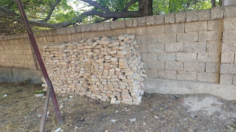 Гишт . Эски бакуват .
