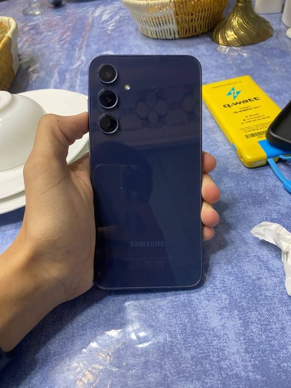 Samsung A35 8.256 tali