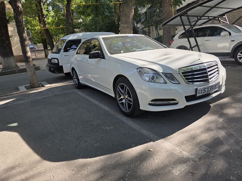 Mers w212 e350 sotiladi barter Mers w212 e350 sotiladi barter