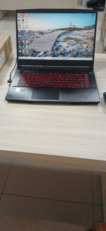 kompyuter msi korea -nb