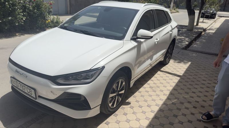 Arenda Varyant BYD E 2 2023 yil 34000 km Arenda Varyant BYD E 2 2023 yil 34000 km
