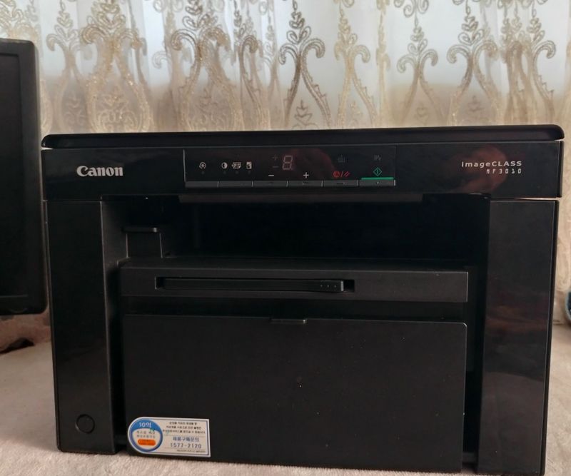 Printer 3010 3v1 ( 3 tasi 1 da) oq-qora sotiladi