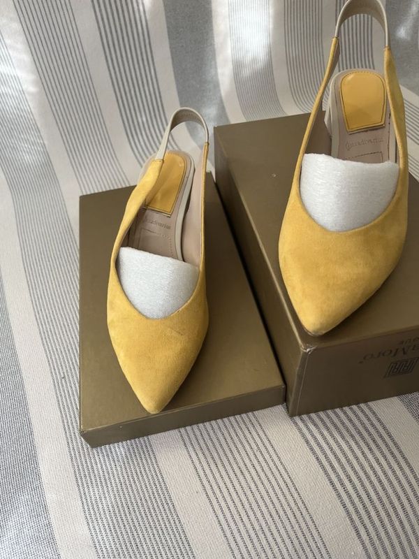 Босоножки Stradivarius 38 размера